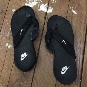 Nike slippers